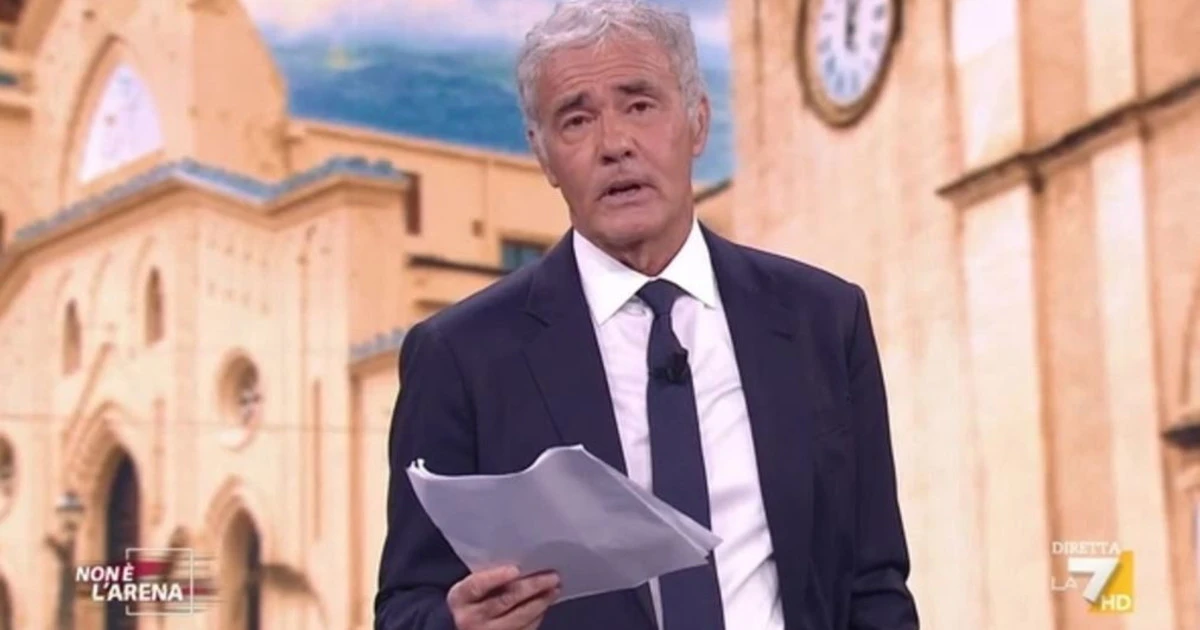 Non è l'Arena, inquietante scoop di Massimo Giletti: "Ecco il celebre politico al funerale del boss mafioso", fuori il nome