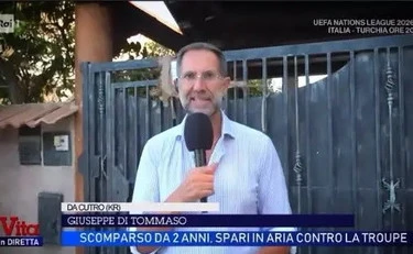 Catanzaro, minacce al giornalista della Vita in Diretta durante un servizio: "Hanno sparato"