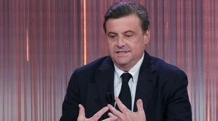 Carlo Calenda dopo la "benedizione" di Romano Prodi entra nel campo largo