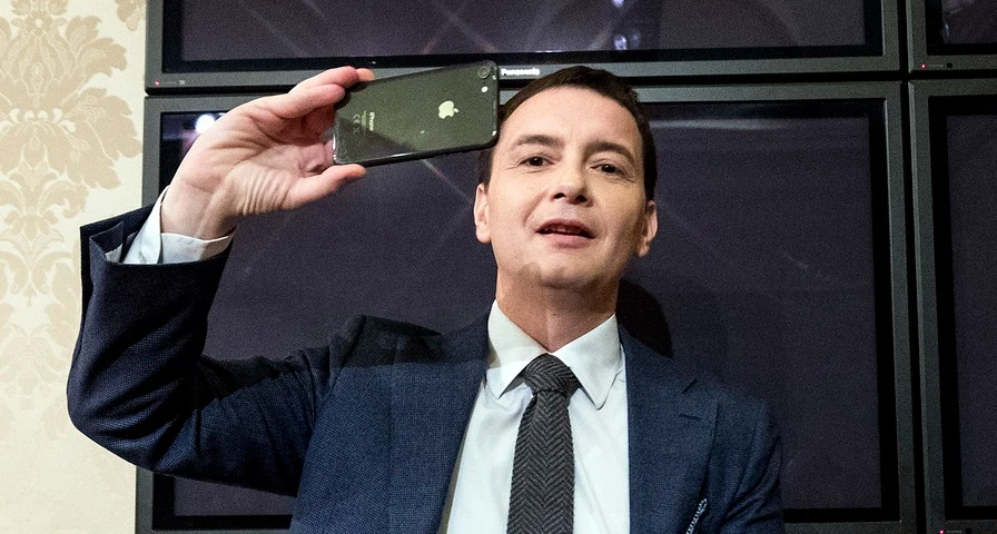 PiazzaPulita, Luca Morisi vede lo show di Formigli ed esulta: "Grazie, Matteo Salvini vincerà per 20 anni"