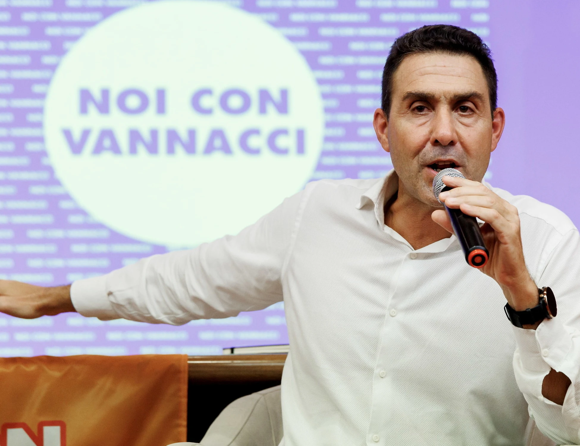 Sondaggi, il precedente che spaventa Vannacci: che fine rischia di fare