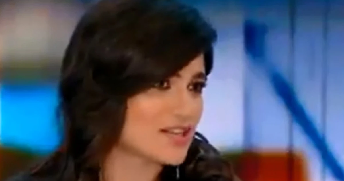 Stasera Italia, Veronica Gentili in onda così: un look audace, scollatura incendiaria in prima serata