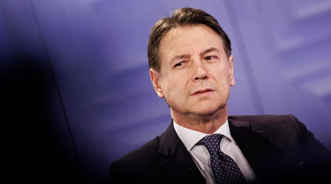 Giuseppe Conte durissimo contro Schlein: "Ilaria Salis? Balletto mediatico, sgrammaticatura"