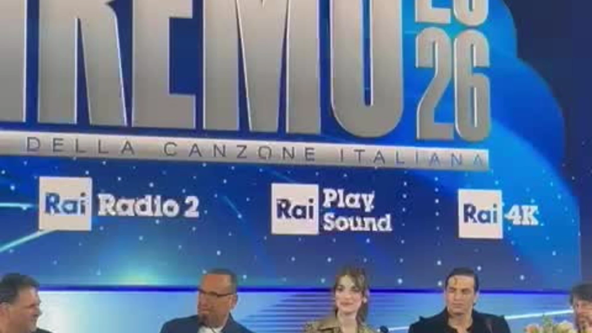 Carlo Conti, "quando ho visto la mamma sulla bara": Achille Lauro, si cambia