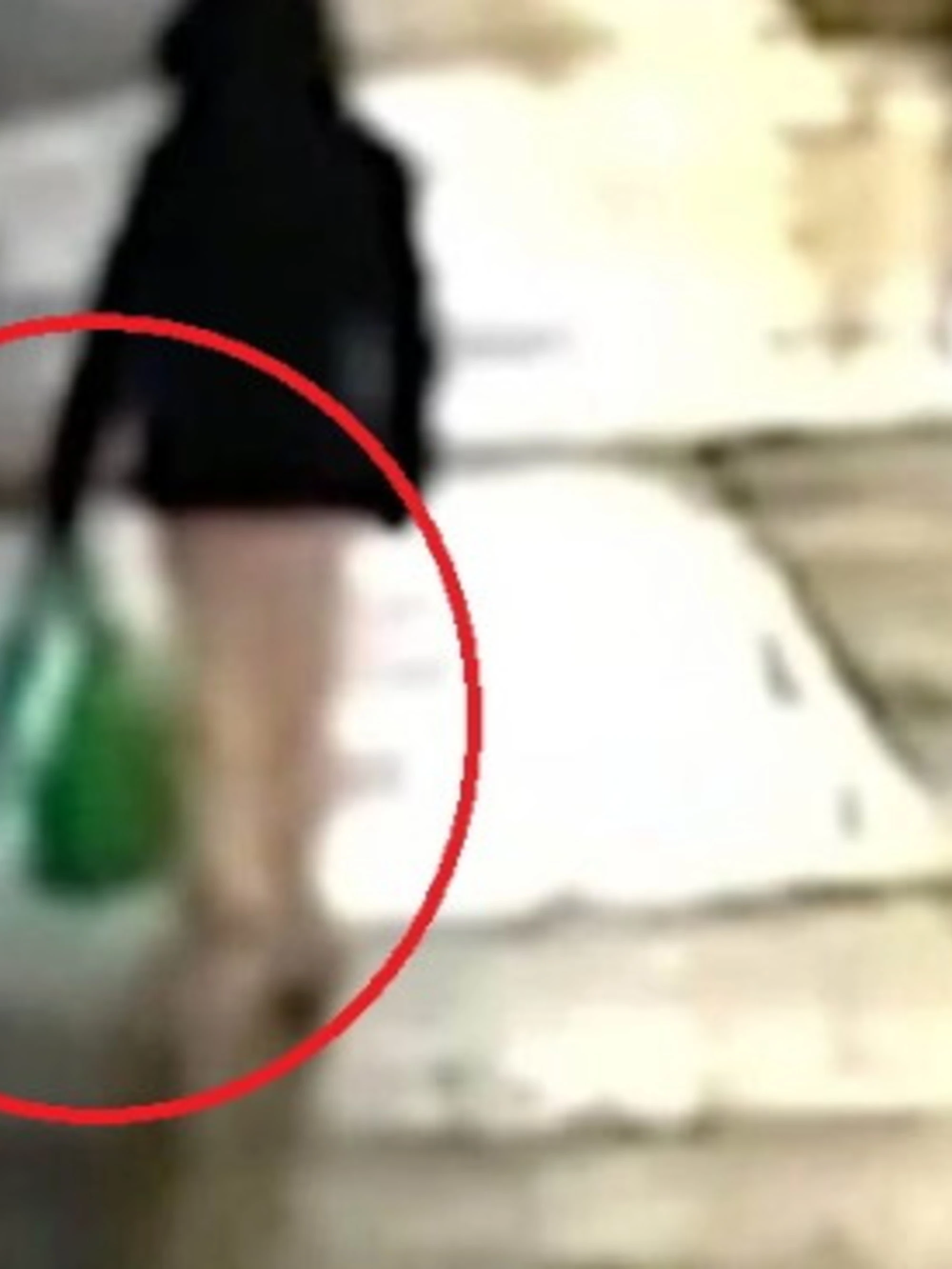 Torino, la neonata in una borsa della spesa: due marocchini volevano venderla