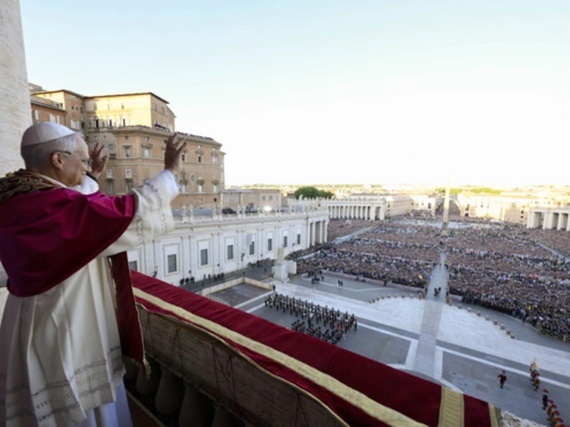 Papa Leone XIV, le differenze con Francesco: che pontificato sarà