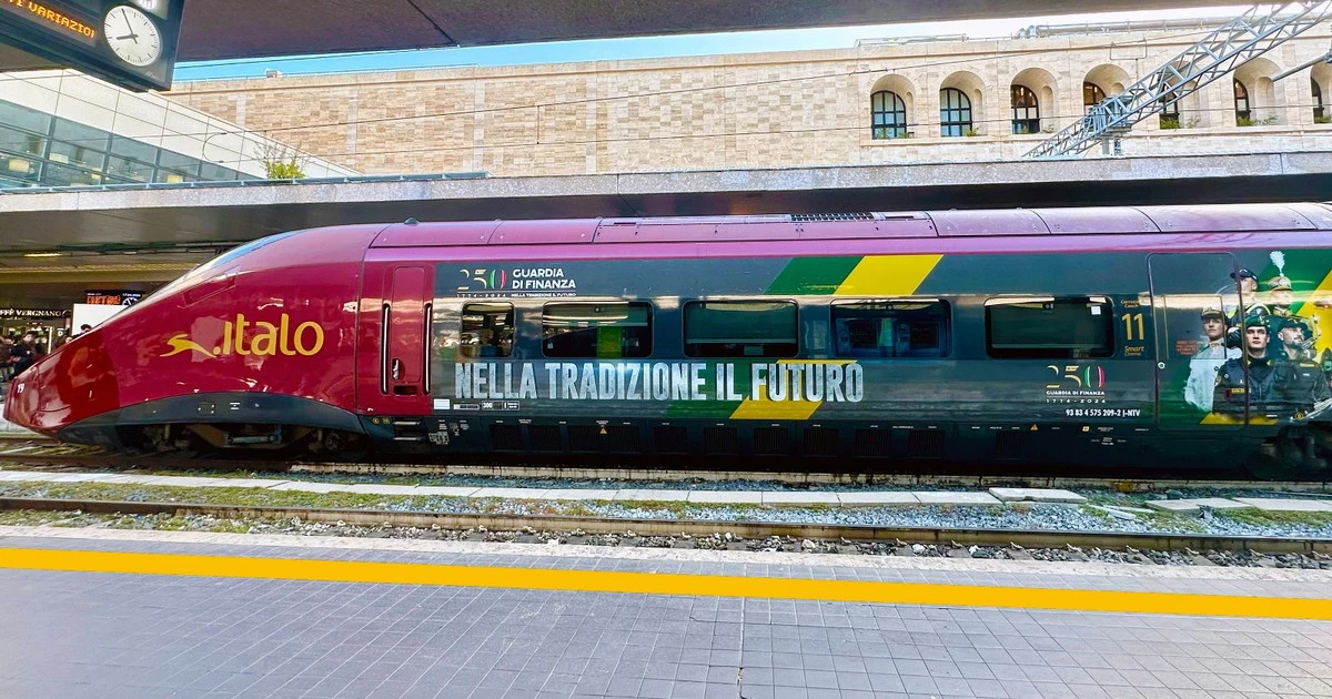 Italo, l'omaggio per i 250 anni della Guardia di Finanza