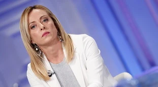 Ddl Zan, Giorgia Meloni picchia duro: "Cala il sipario su una follia. Enrico Letta e Giuseppe Conte patetici"
