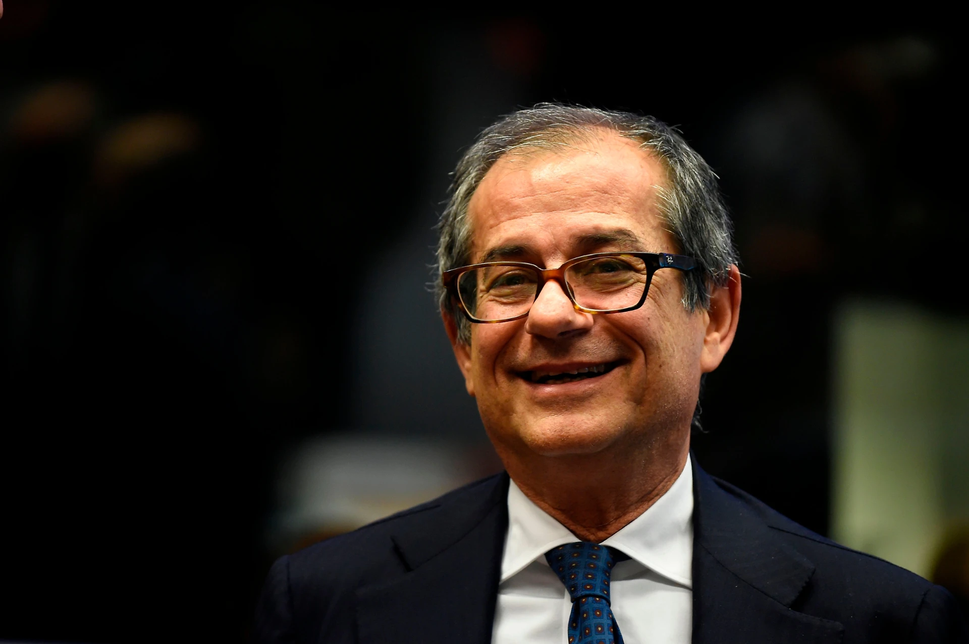 Manovra, Giovanni Tria e la mossa anti-spread: il deficit destinato a calare, messaggio alla Ue