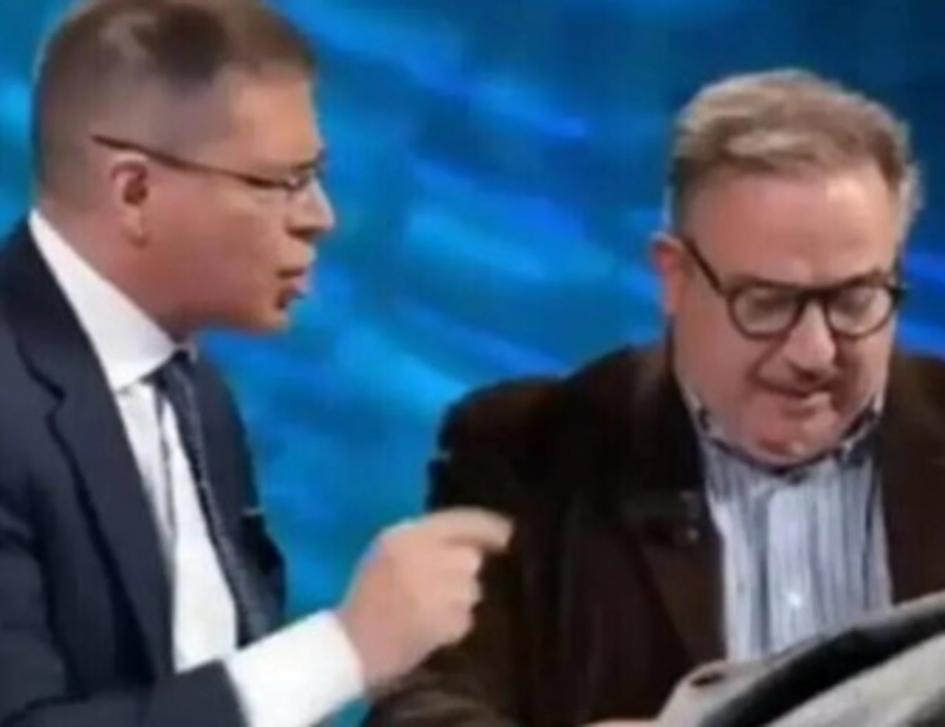 Telese e la Albanese? Fughe teatrali e censure: ecco la tattica della sinistra