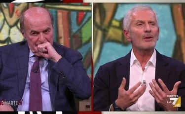 Gianrico Carofiglio insulta Trump in tv: "Un demente in senso tecnico"