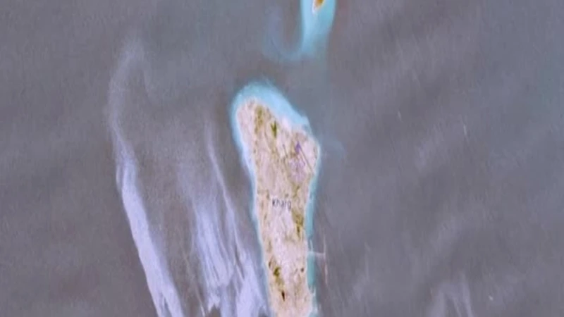Isola di Kharg, le inquietanti immagini satellitari: la chiazza di petrolio