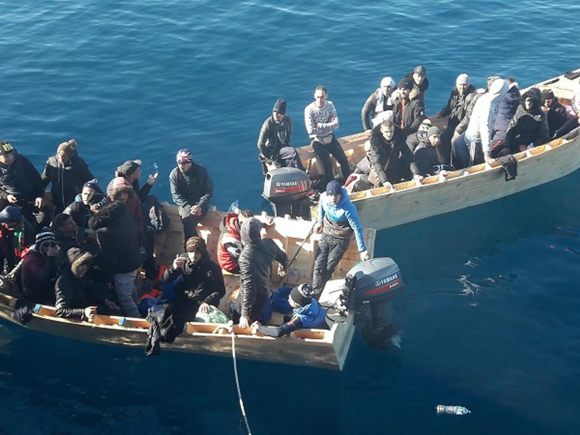 Leggi l'articolo: Migranti, crollo degli sbarchi: -40%. C'è la firma dell'Italia