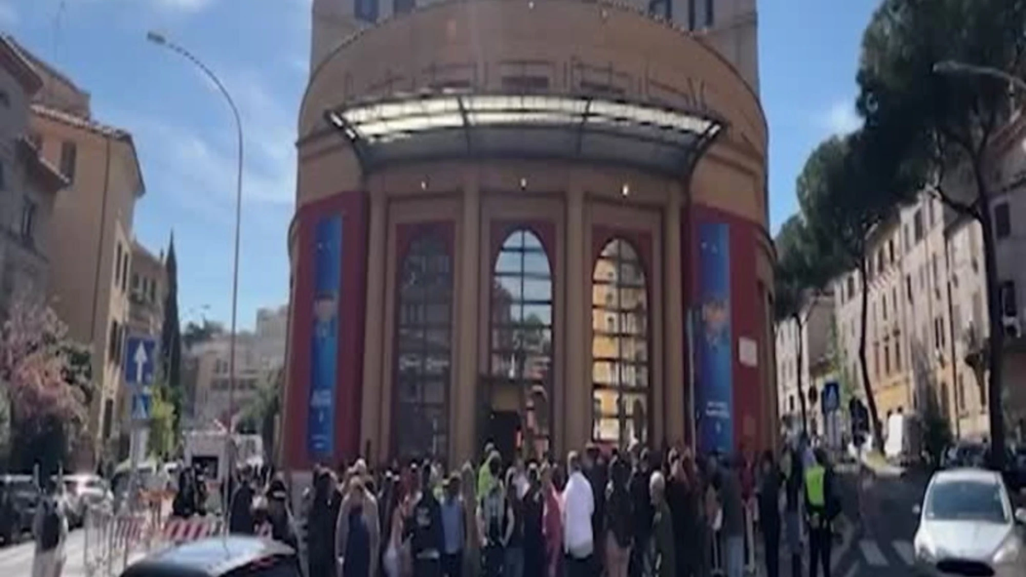 Roma, tornano 'i Cesaroni' e Garbatella impazzisce