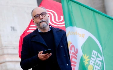 La sinistra sfrutta i bambini per attaccare il governo