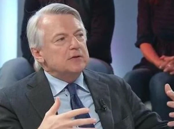 Ferruccio De Bortoli su Rousseau: "Il giorno più buio", la fine della democrazia?
