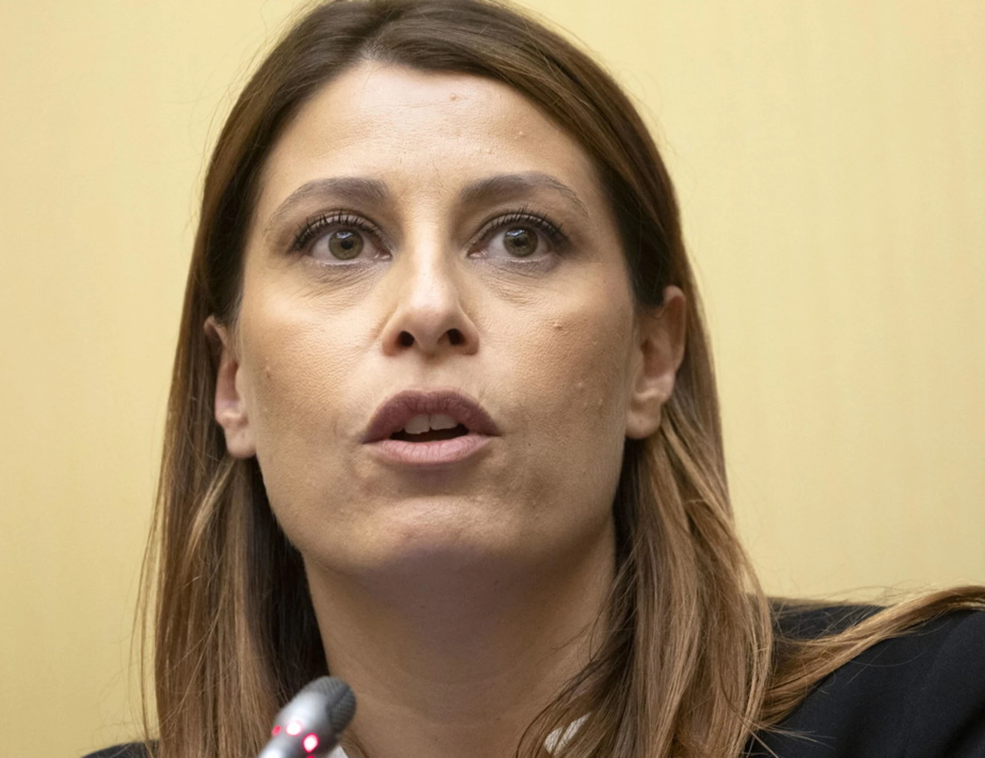 Piccolotti senza limiti: "Uomini Putin in galassia Vannacci? Colpa di Meloni"