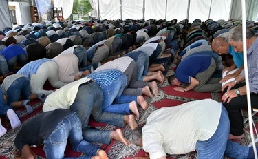 La linea dell'islam francese No a Balzac, si ai libri halal