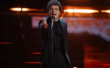 Leo Gassman insultato dai collettivi: 