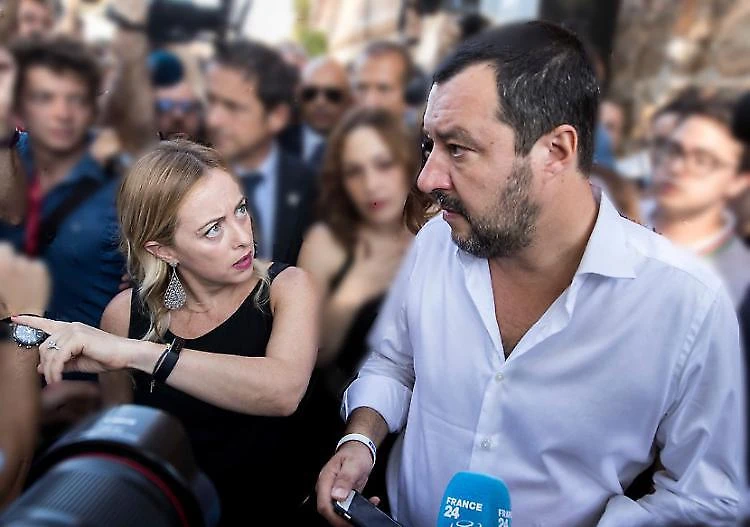 Matteo Salvini e Giorgia Meloni, gelo dopo le europee. Ignazio La Russa fa da "pontiere"