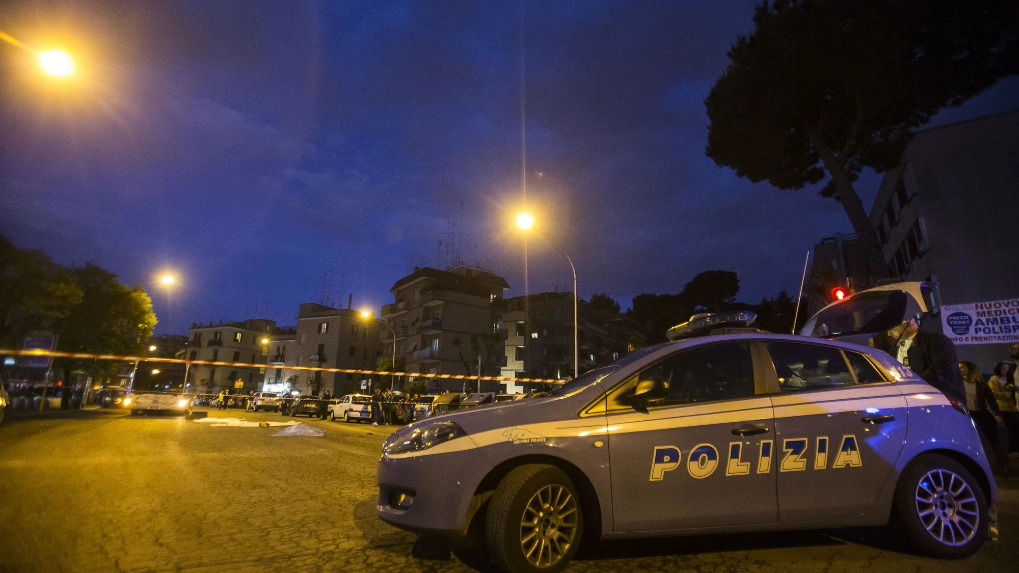 Palermo, fugge all'alt e aggredisce gli agenti: arrestato. Ma torna subito libero