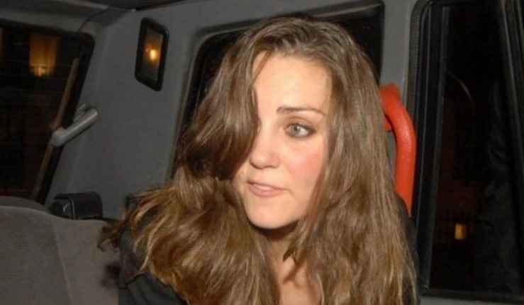 Kate Middleton, quando "mostrò il sedere nudo dalla finestra. E poi...". Una disastrosa rivelazione