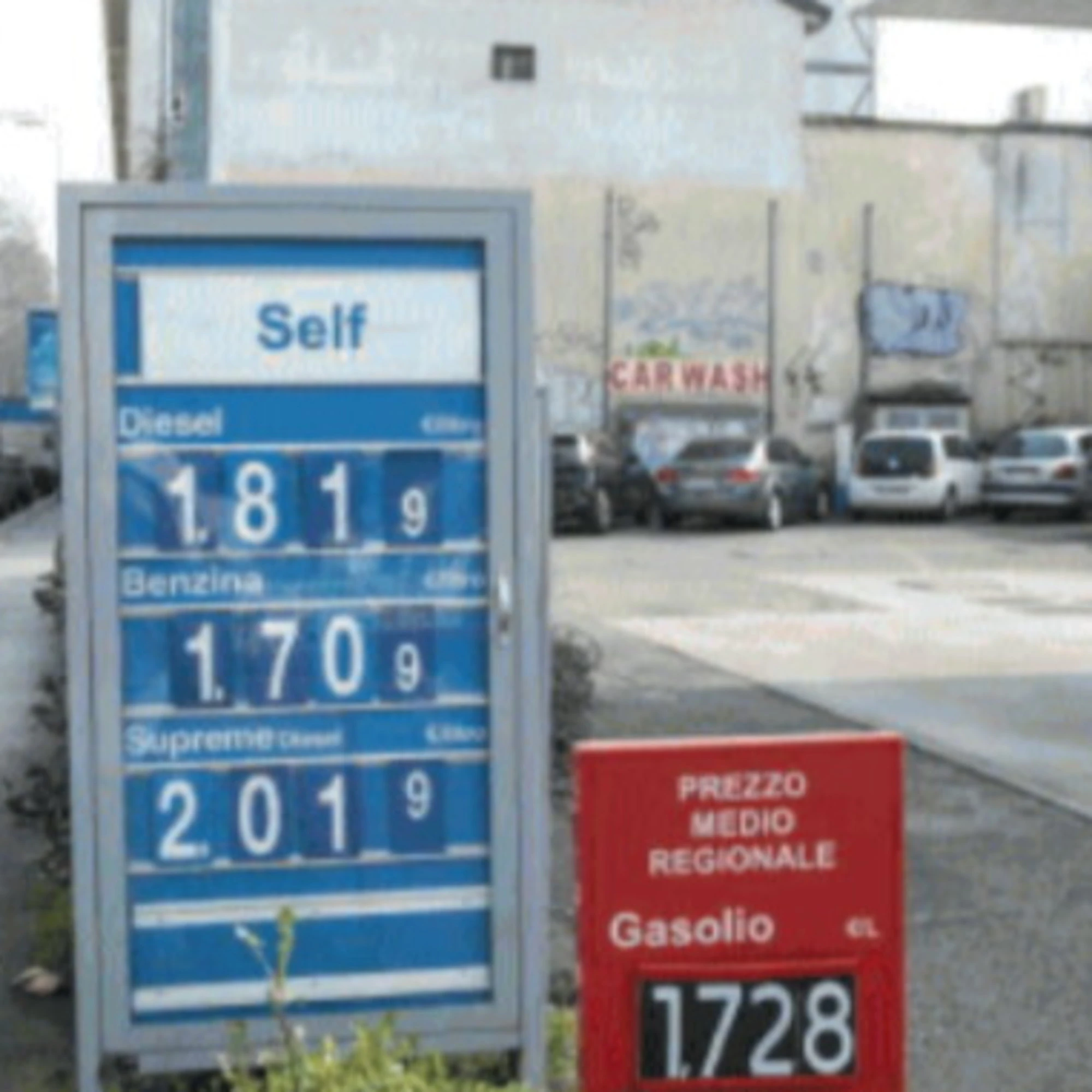Carburante è la parola della settimana: non solo il decreto