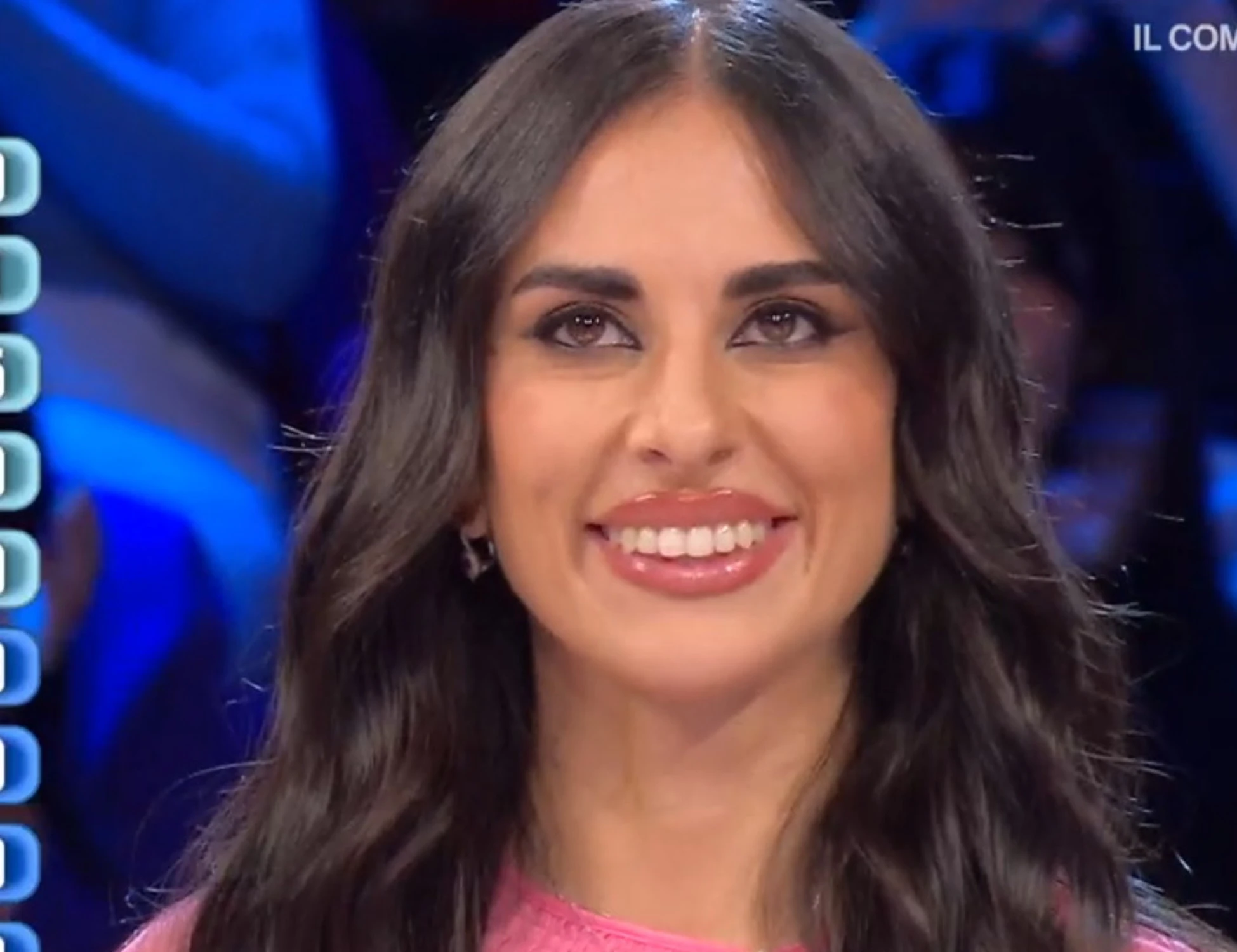 Affari Tuoi, gioca Angelica? Qualcosa non torna: "Ma questa..."