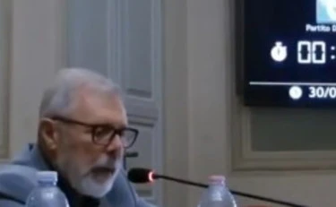 Il capogruppo Pd insulta Meloni: "È una ciociara nella maniera più dispregiativa"
