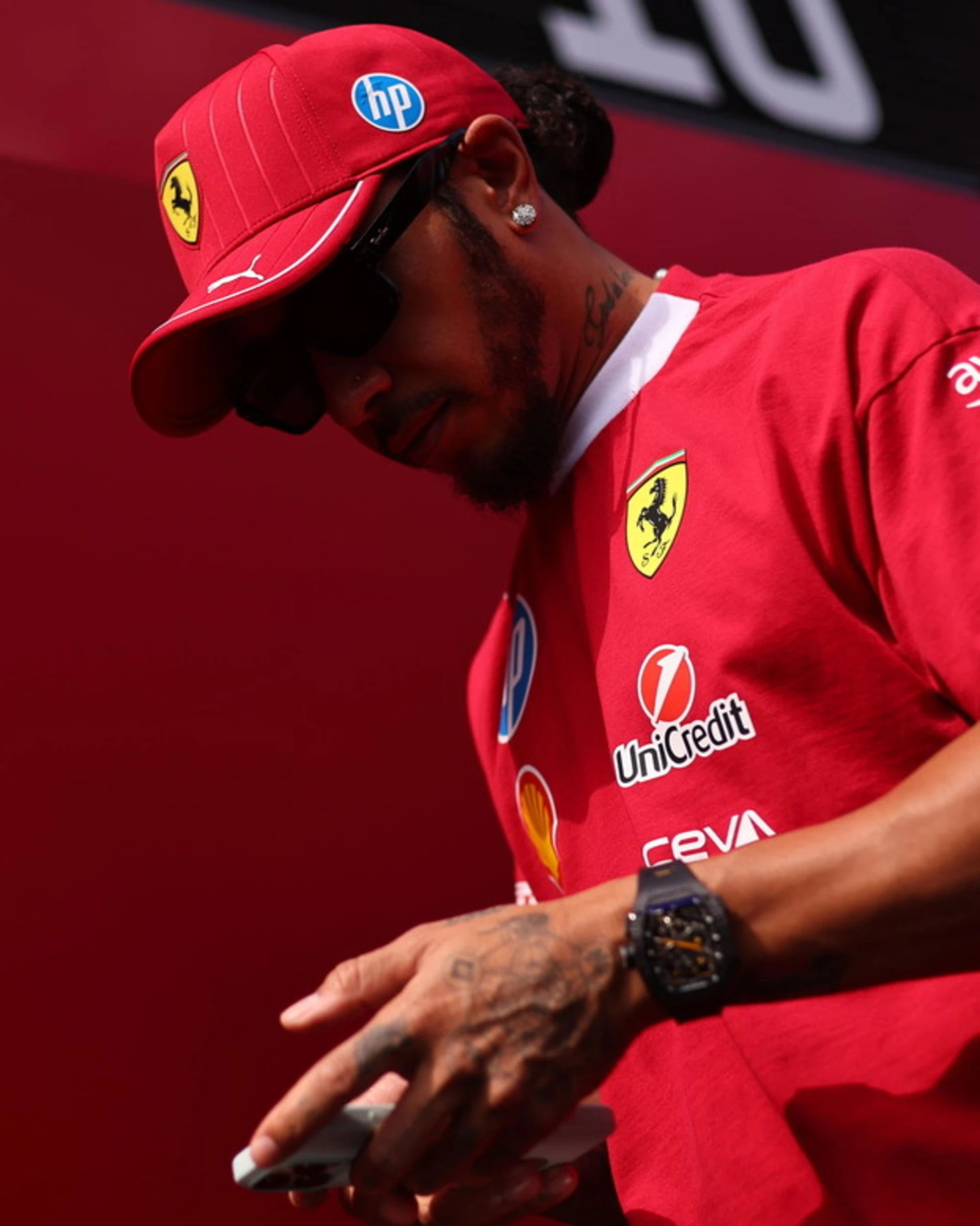 Giancarlo Minardi rivela le accuse di Hamilton alla Ferrari