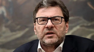 Giancarlo Giorgetti accusa Giuseppe Conte: "Collaborazione sul coronavirus? Solo due telefonate di circostanza"
