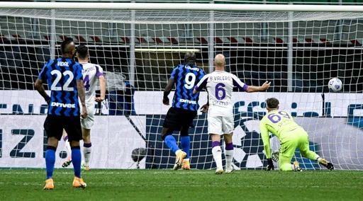 Pazza Inter all'esordio, con la Fiorentina è 4-3: Conte esulta con la rimonta a tempo quasi scaduto