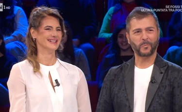 Affari Tuoi, Giancarlo e Raffaella gelano De Martino: "Eravamo sposati, ora solo fidanzati"
