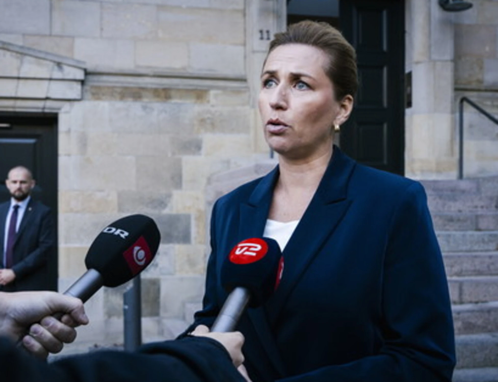 Copenaghen, la premier Frederiksen avverte Putin: "Abbiamo il mandato di abbattere droni"