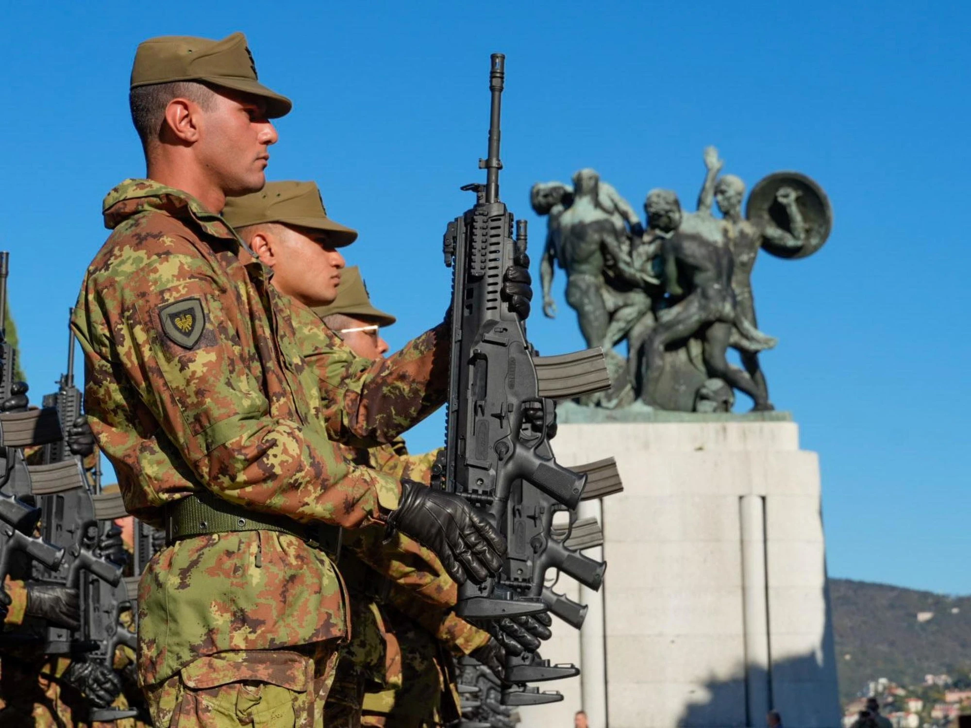 Leva, le origini della declinazione militare