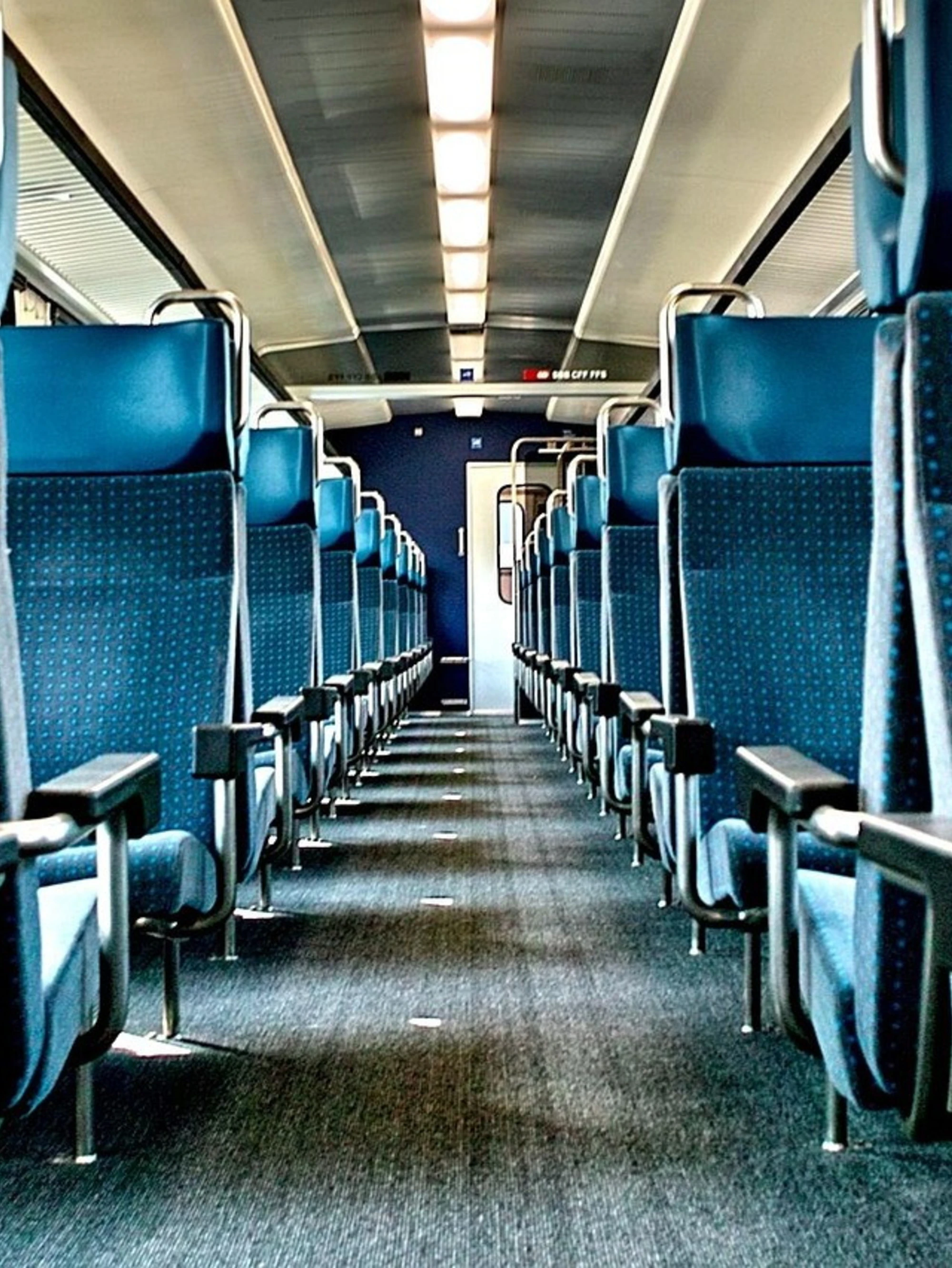 Il gesto osceno davanti al bimbo in treno: tunisino nei guai