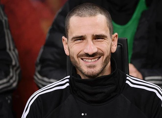 Leonardo Bonucci: "Battere il Milan vale doppio". Ma dopo la partita finisce in disgrazia: l'orrore
