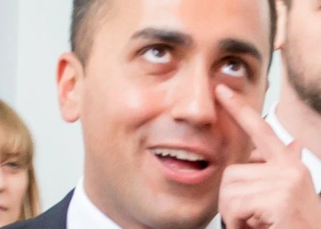 Luigi Di Maio, il pollo perfetto: dalla Cina agli Stati Uniti, Renato Farina lo fa a pezzi