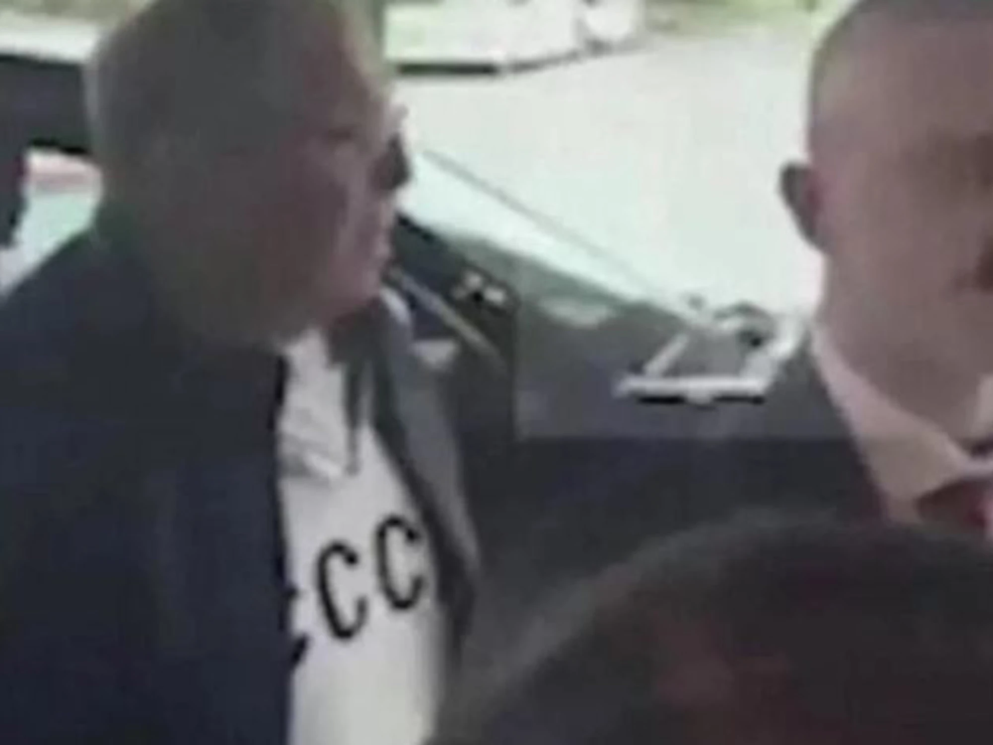 La felpa con la scritta "Urss" di Lavrov: la provocazione al vertice