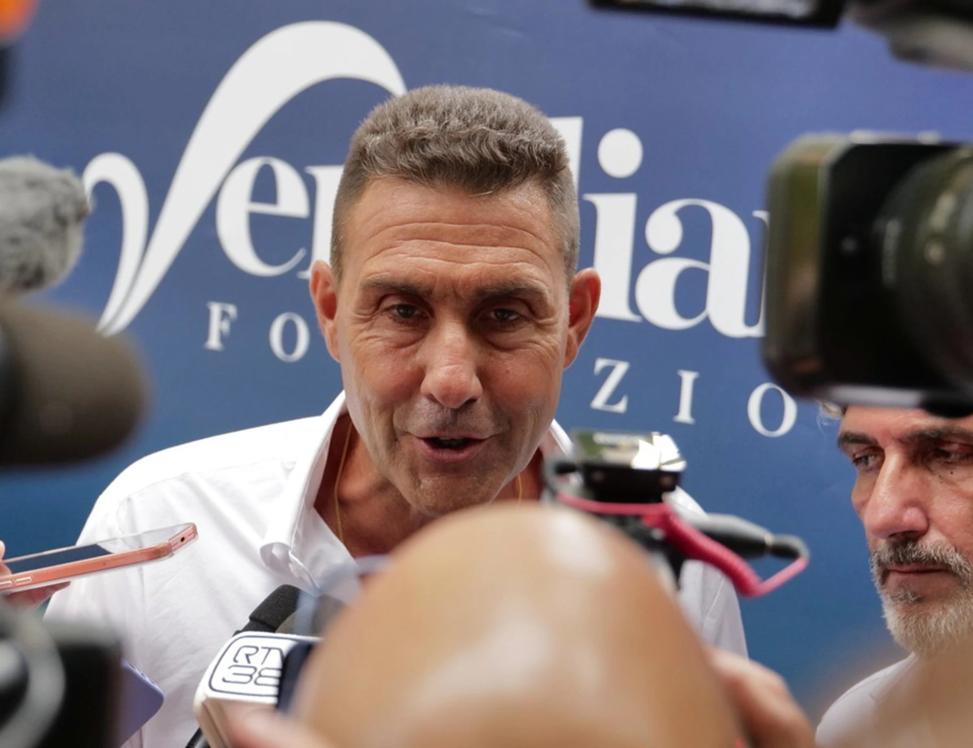 Roberto Vannacci "cavallo di Troia di Putin": bomba del Ft, la risposta del generale