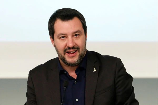 ROMA, SALVINI LANCIA OFFENSIVA "PRONTI A UN PROGRAMMA ALTERNATIVO"