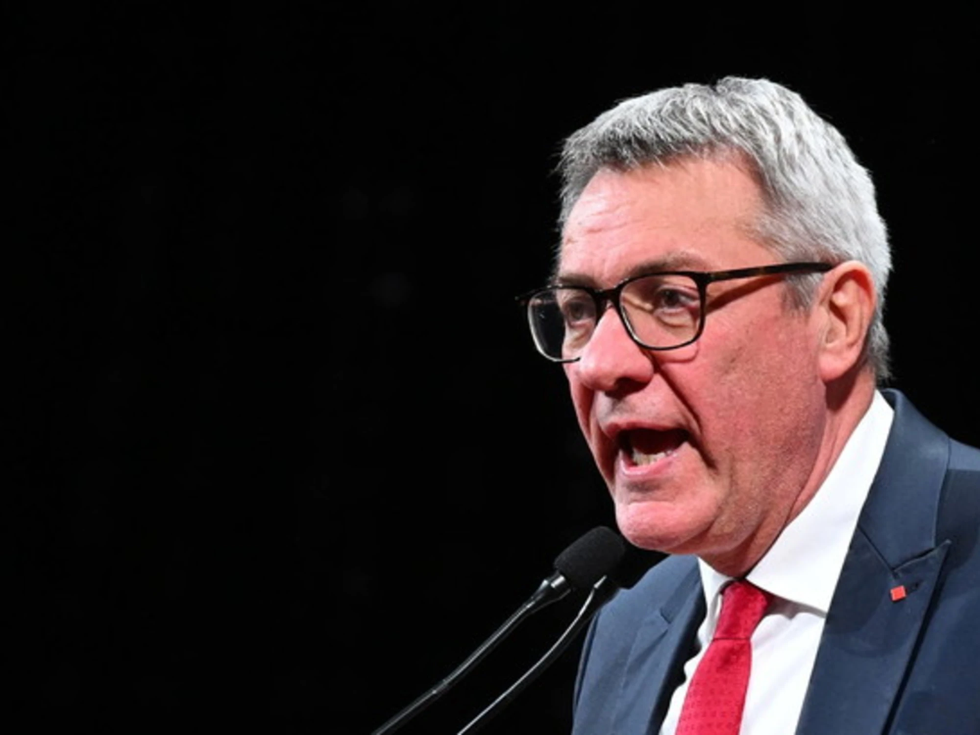 Cgil, contratti in nero e buco da 6 milioni: esplode il caso in Sicilia