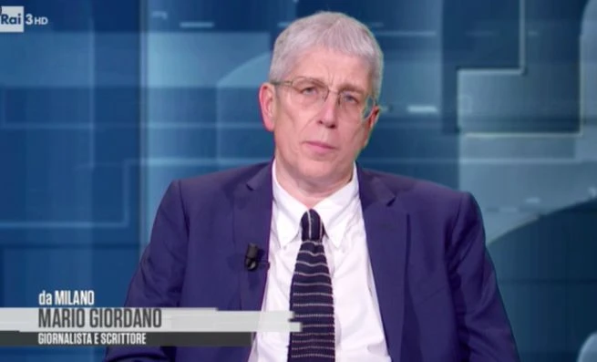 Mario Giordano fa arrabbiare Mediaset? Ecco perché questa foto è una... "prima volta"