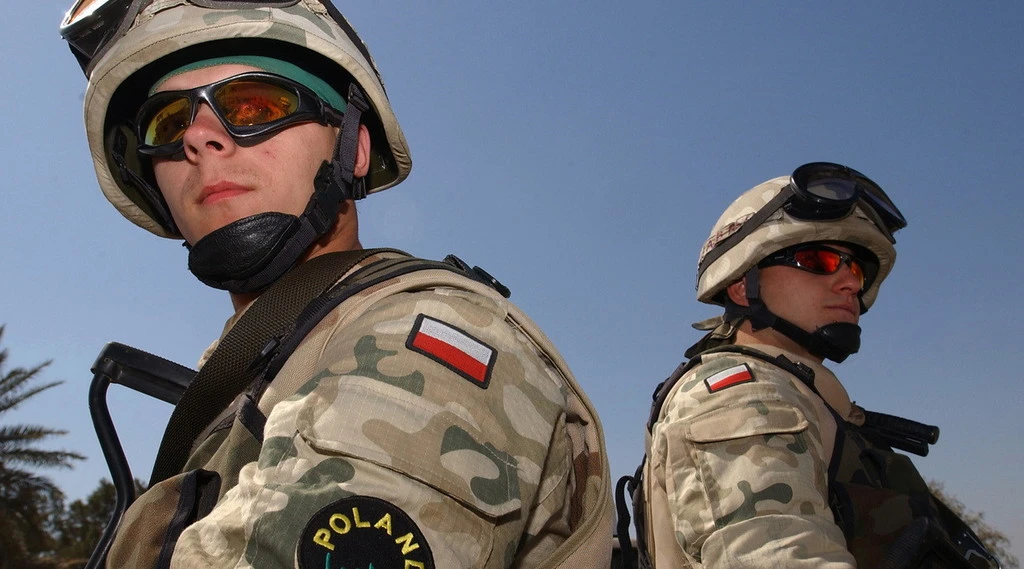 Polonia, "soldati al confine con la Bielorussia": incubo guerra mondiale