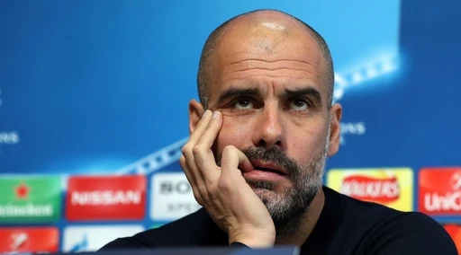 Premier, Pep Guardiola e l'appello alle autorità: "I casi di Covid in aumento in tutto il mondo, indossiamo la mascherina"