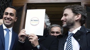 Davide Casaleggio, il documento che gira nella chat dei ribelli M5s: "Non è neanche iscritto tra gli attivisti", verso la scissione