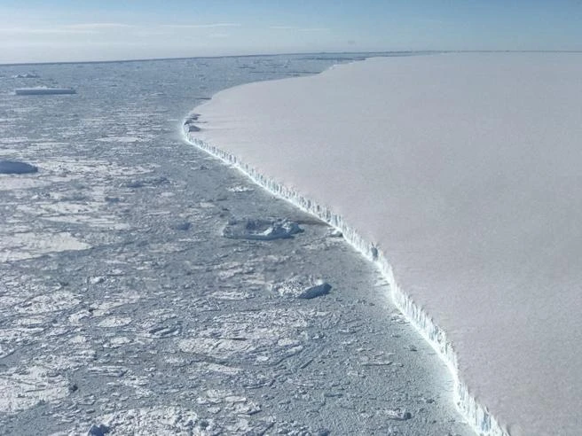 Iceberg più grande della Liguria si riversa nell'oceano: l'opinione degli esperti