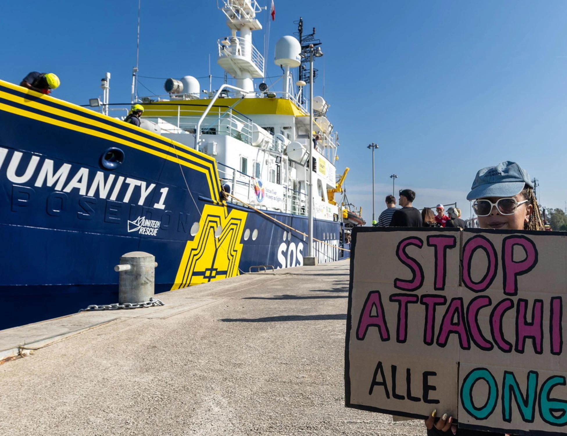 Immigrazione, l'ong Sos Humanity attacca l'Italia: "Basta dibattiti patetici"