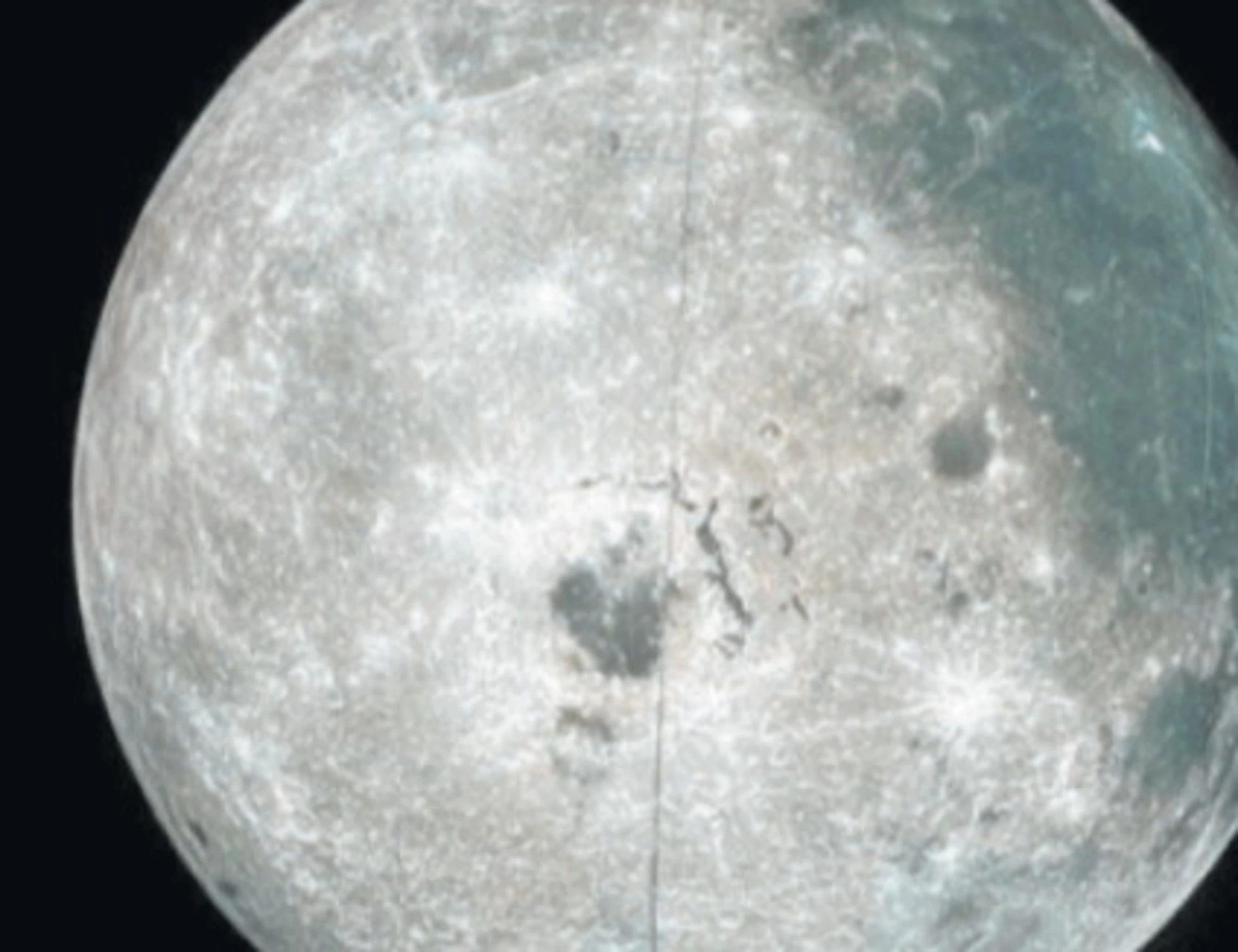 Tutte le facce della Luna in mostra tra cielo e terra