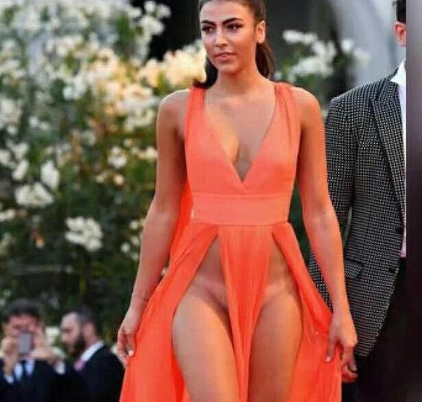 Sorelle Parodi, come si riducono pur di rubare ascolti a Barbara d'Urso